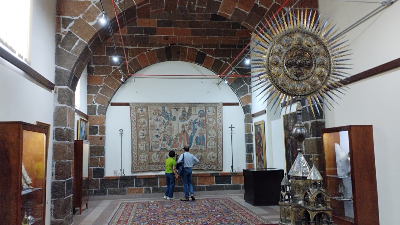 Etchmiadzin Interior